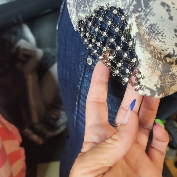 Guess tank tops with jewels & chains on the side.. snake skin style - Picture 3 of 10